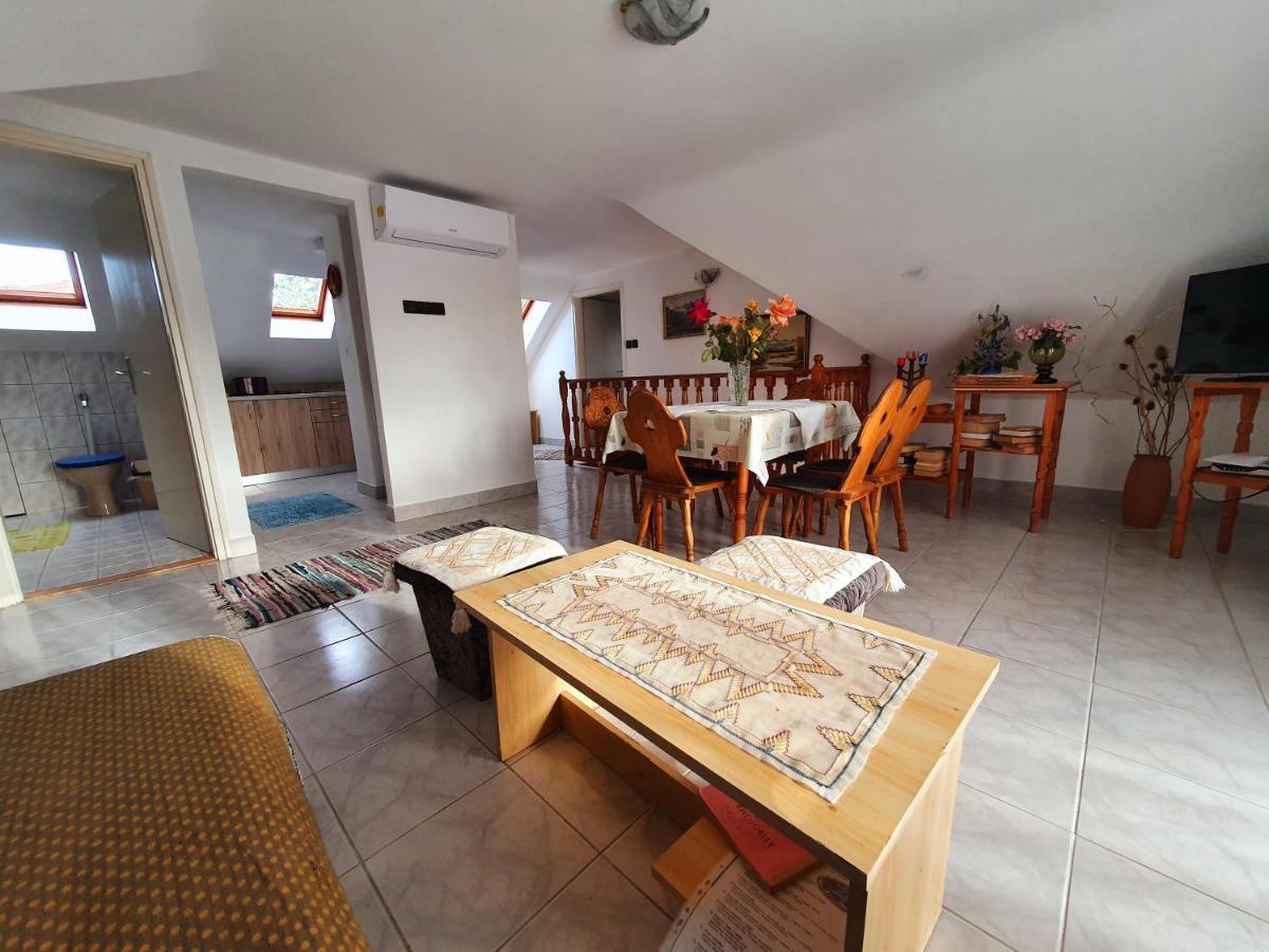 Szekreny Apartman Lenti Dış mekan fotoğraf