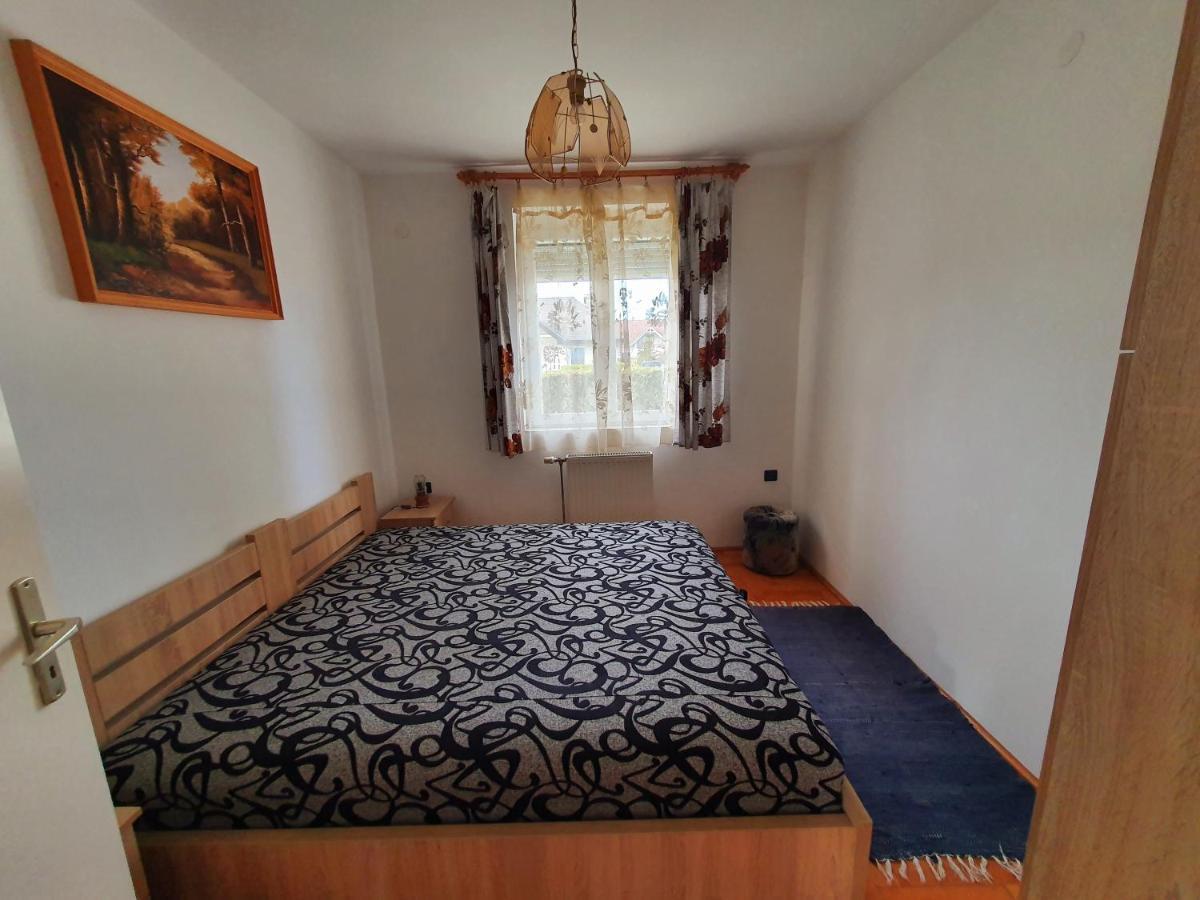 Szekreny Apartman Lenti Dış mekan fotoğraf