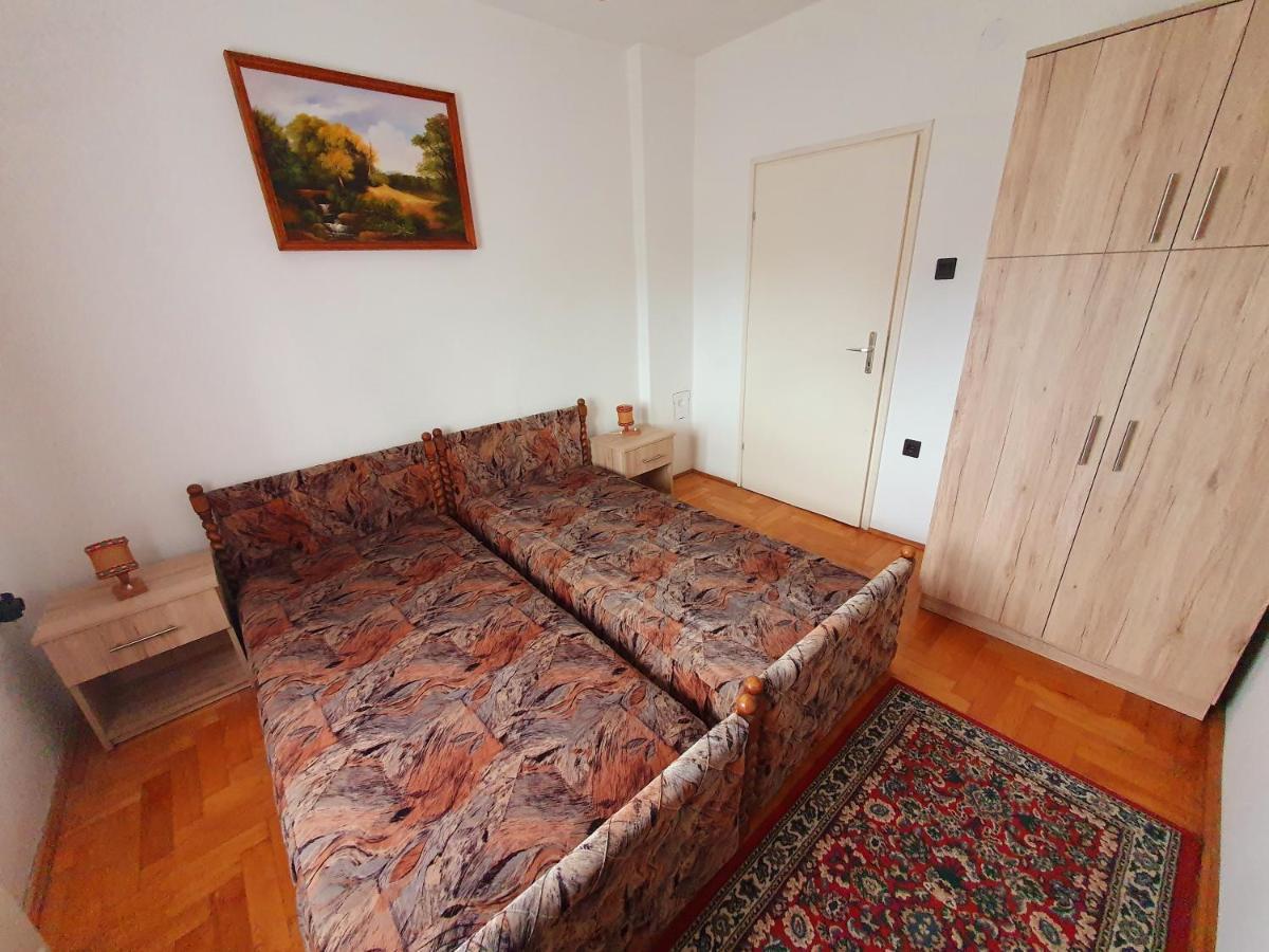 Szekreny Apartman Lenti Dış mekan fotoğraf