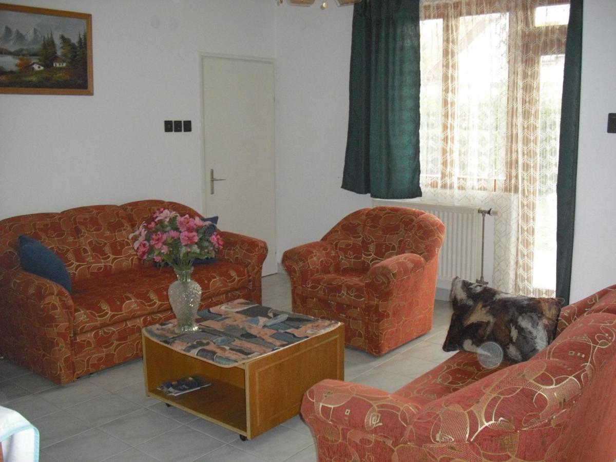 Szekreny Apartman Lenti Dış mekan fotoğraf