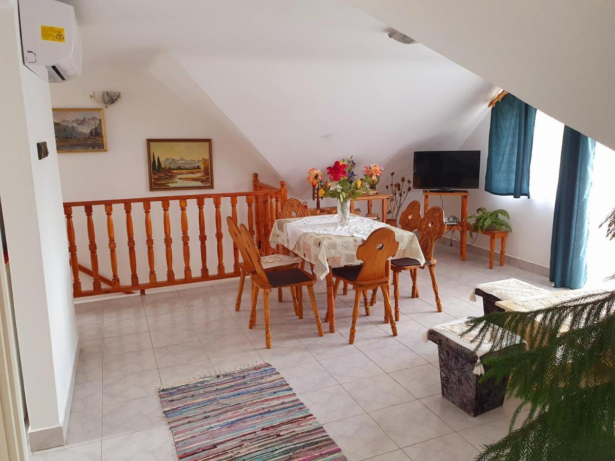 Szekreny Apartman Lenti Dış mekan fotoğraf