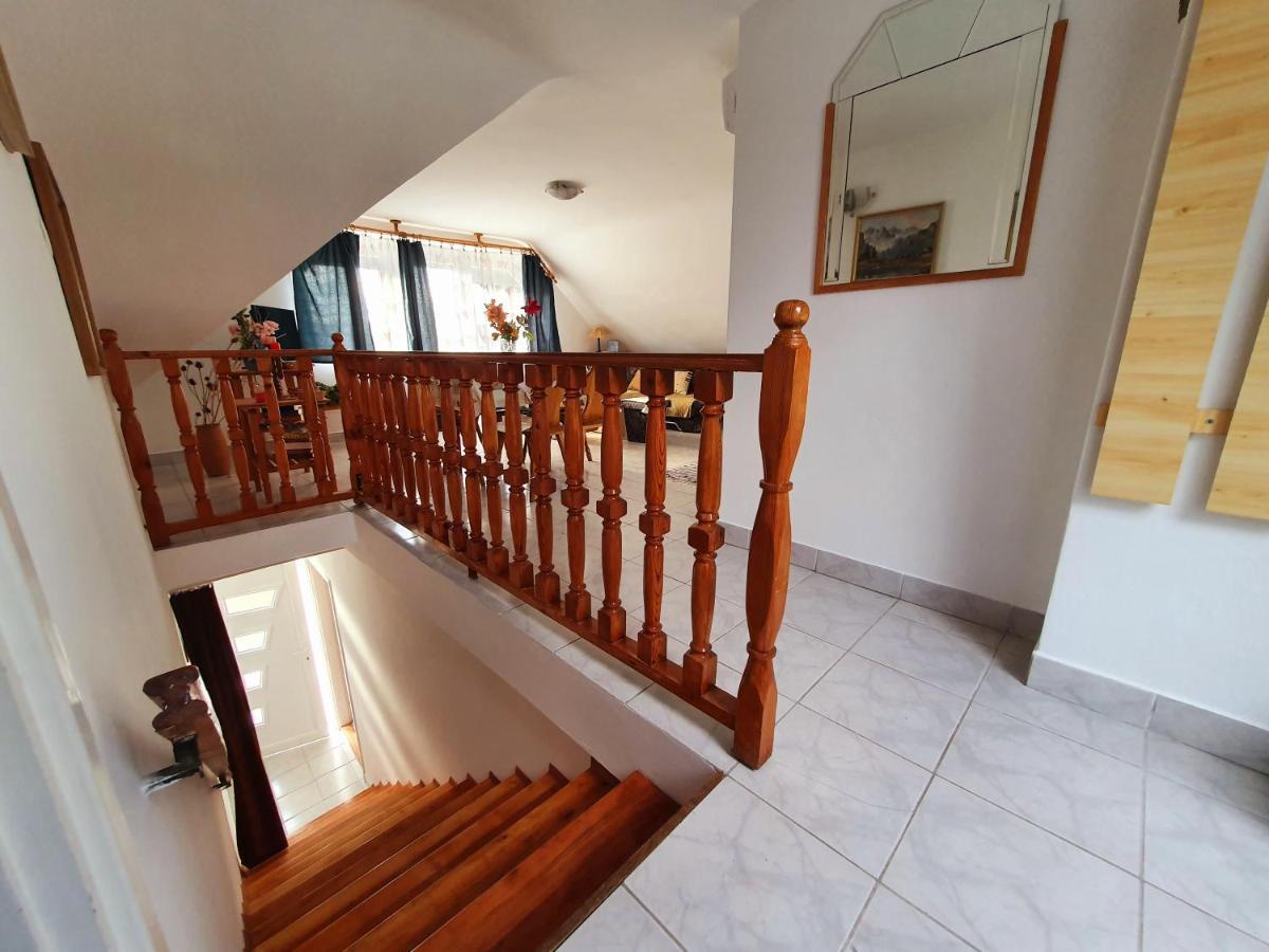Szekreny Apartman Lenti Dış mekan fotoğraf