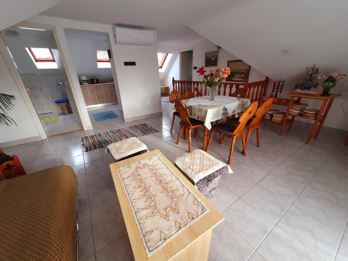 Szekreny Apartman Lenti Dış mekan fotoğraf