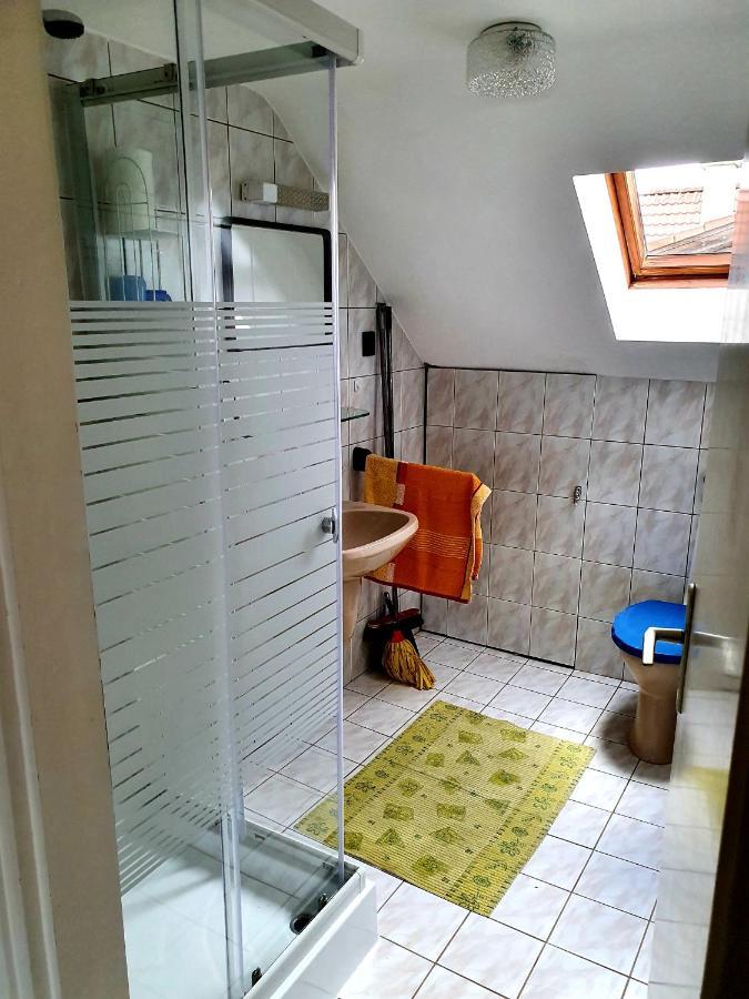 Szekreny Apartman Lenti Dış mekan fotoğraf