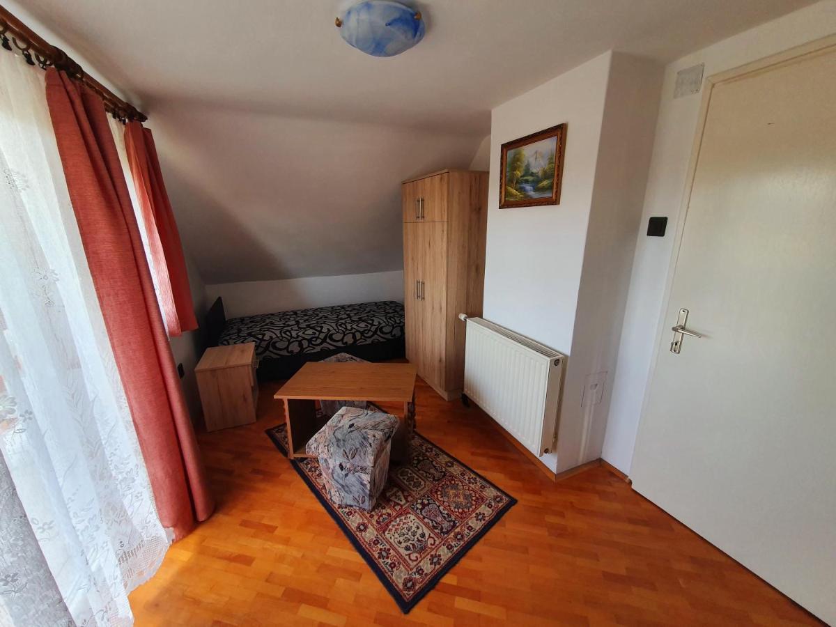 Szekreny Apartman Lenti Dış mekan fotoğraf